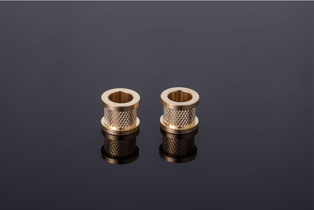 传感器注塑铜套1